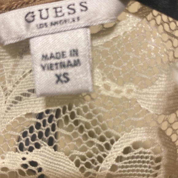 🖤 GUESS 🖤 - Picture 3 of 10